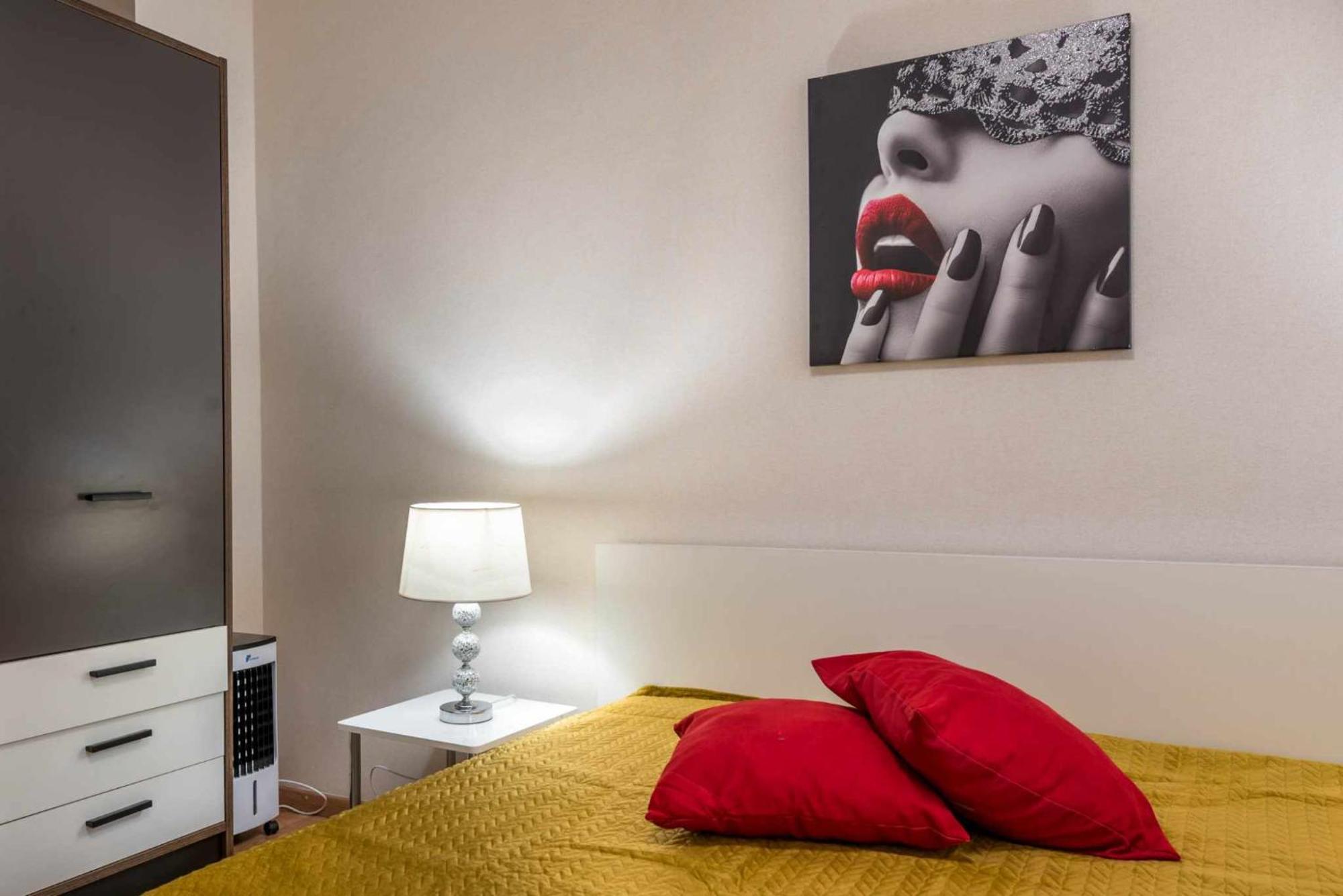 Red Velvet Apartment ヴァルナ エクステリア 写真